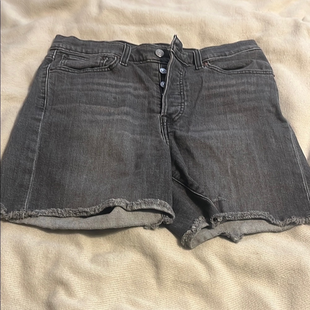 Levi's Gray Jean Shorts Casual Distressed Style - Picture 1 of 3